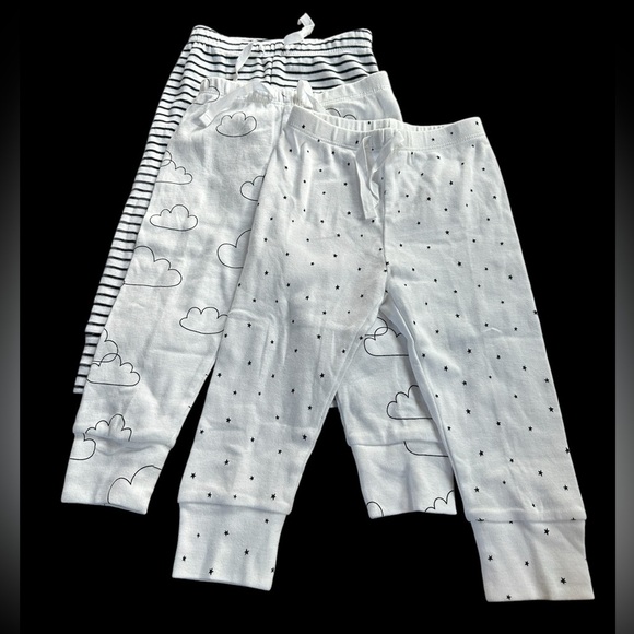 3 pack of Gap cotton pants, front tie, all new, 2 white, 1 navy stripe, 12-18 M - Picture 4 of 6